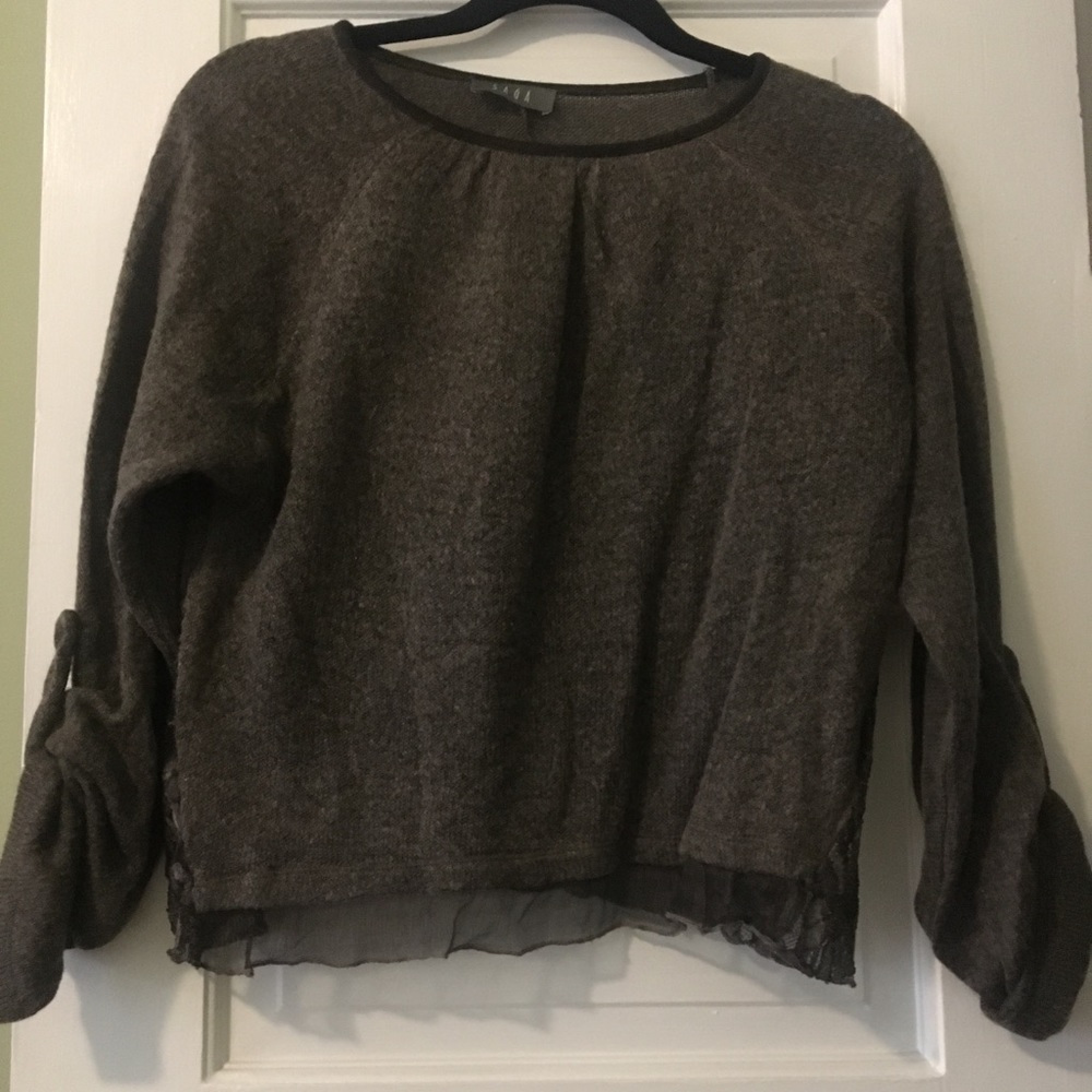 Cute crop boho sweater!